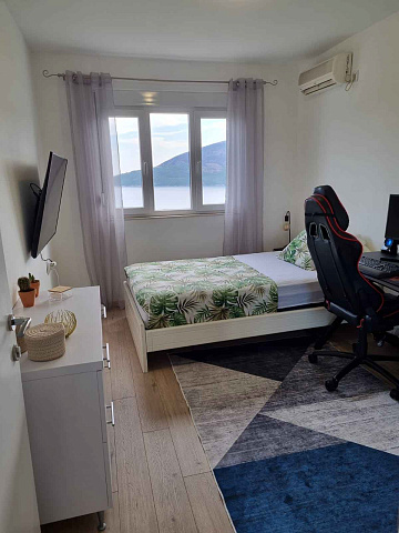 Three-room apartment near the Old Town in Herceg Novi — photo 11